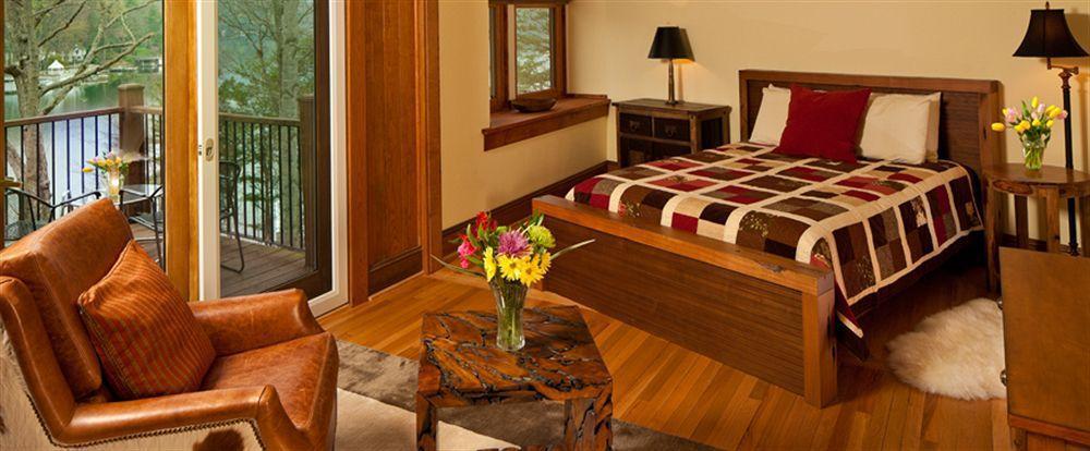 Lodge On Lake Lure Esterno foto