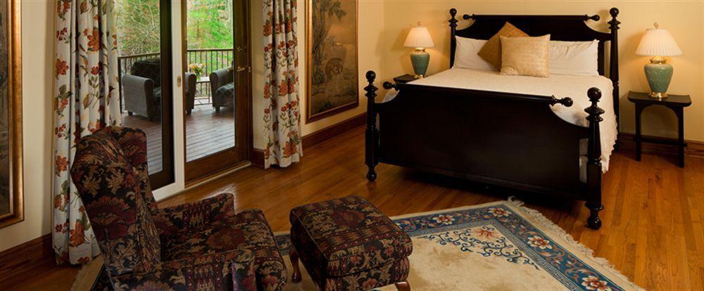Lodge On Lake Lure Esterno foto